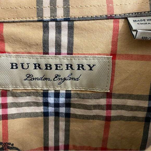 Burberry ButtonUp - Picture 3 of 3